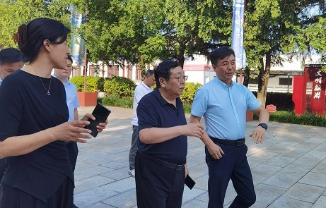 凯发国际集团党委书记、董事长杨增君到春秋楼、灞陵桥两处景区实地调研